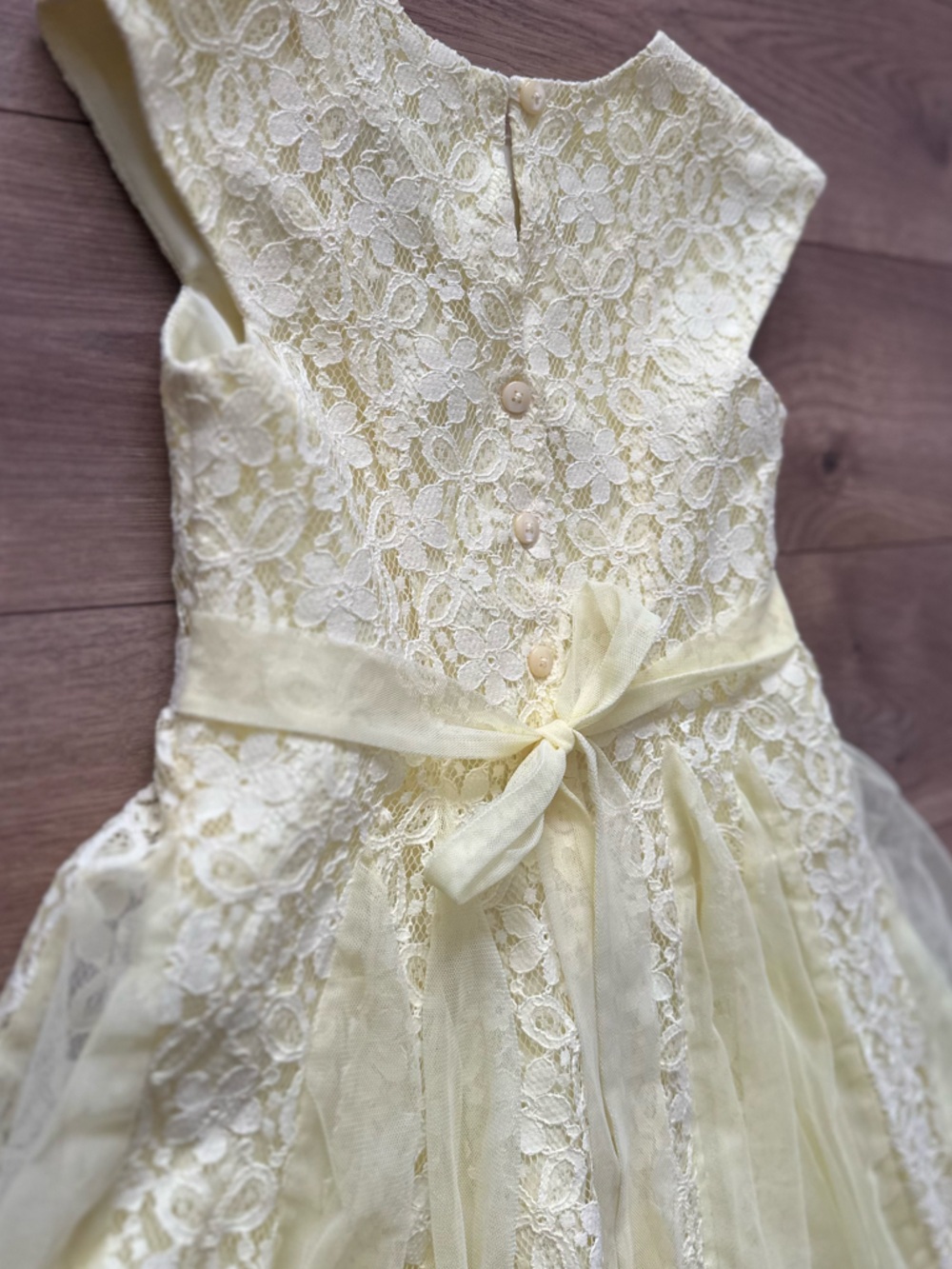 Jona Michelle Yellow Lace Tulle Dress Size 7 - Picture 6 of 6
